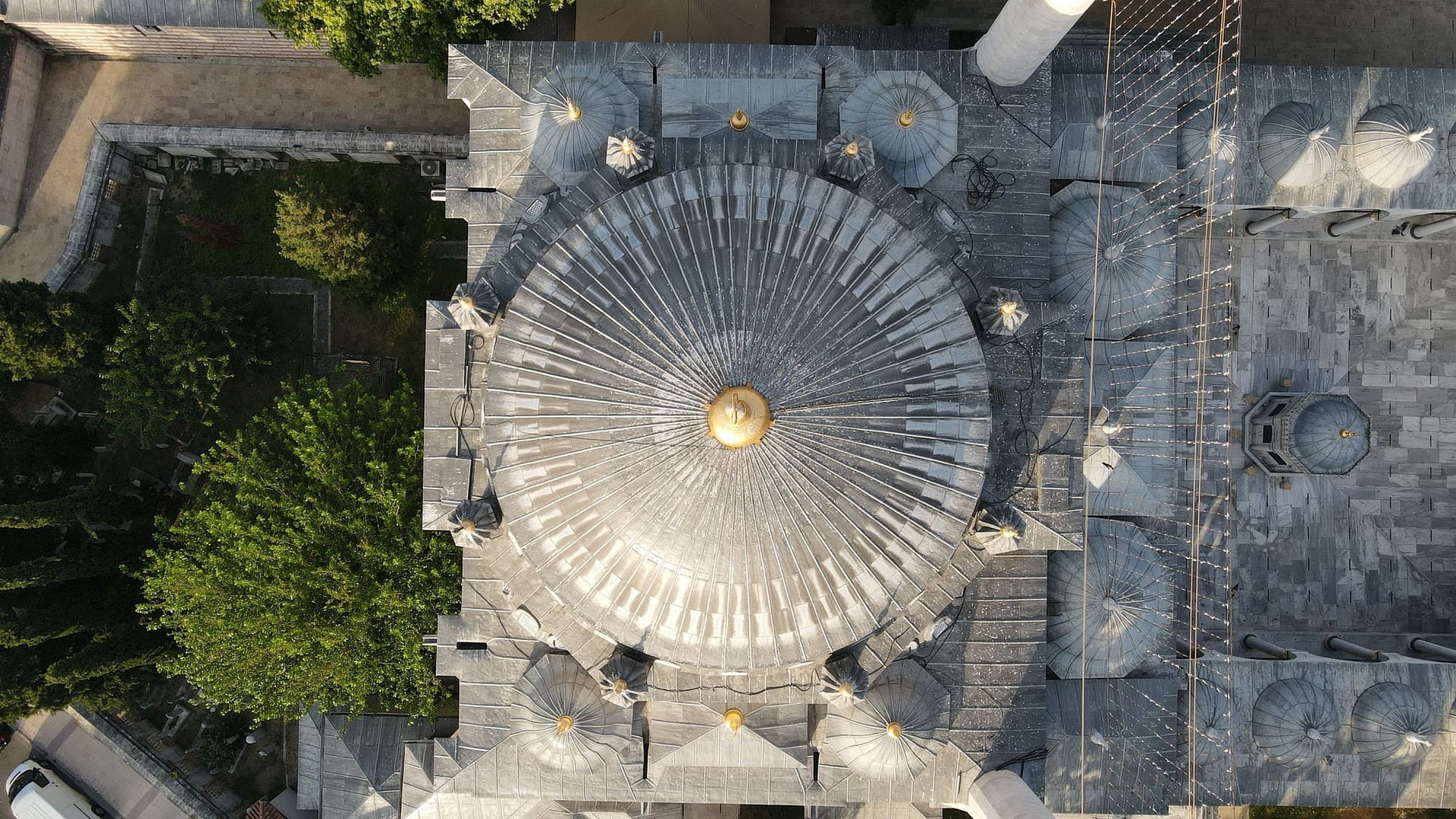 Aerial shot of an Islamic mosque in Instanbul, Turkey